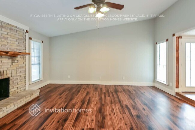 Building Photo - 2806 Killdeer Ln