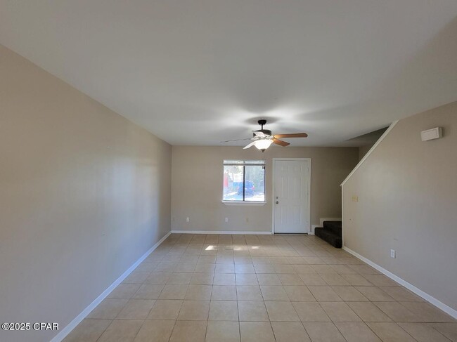 Building Photo - 4466 E Hwy 98