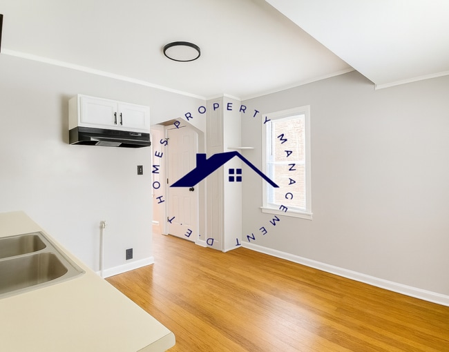 Building Photo - 18715 Sunderland Rd