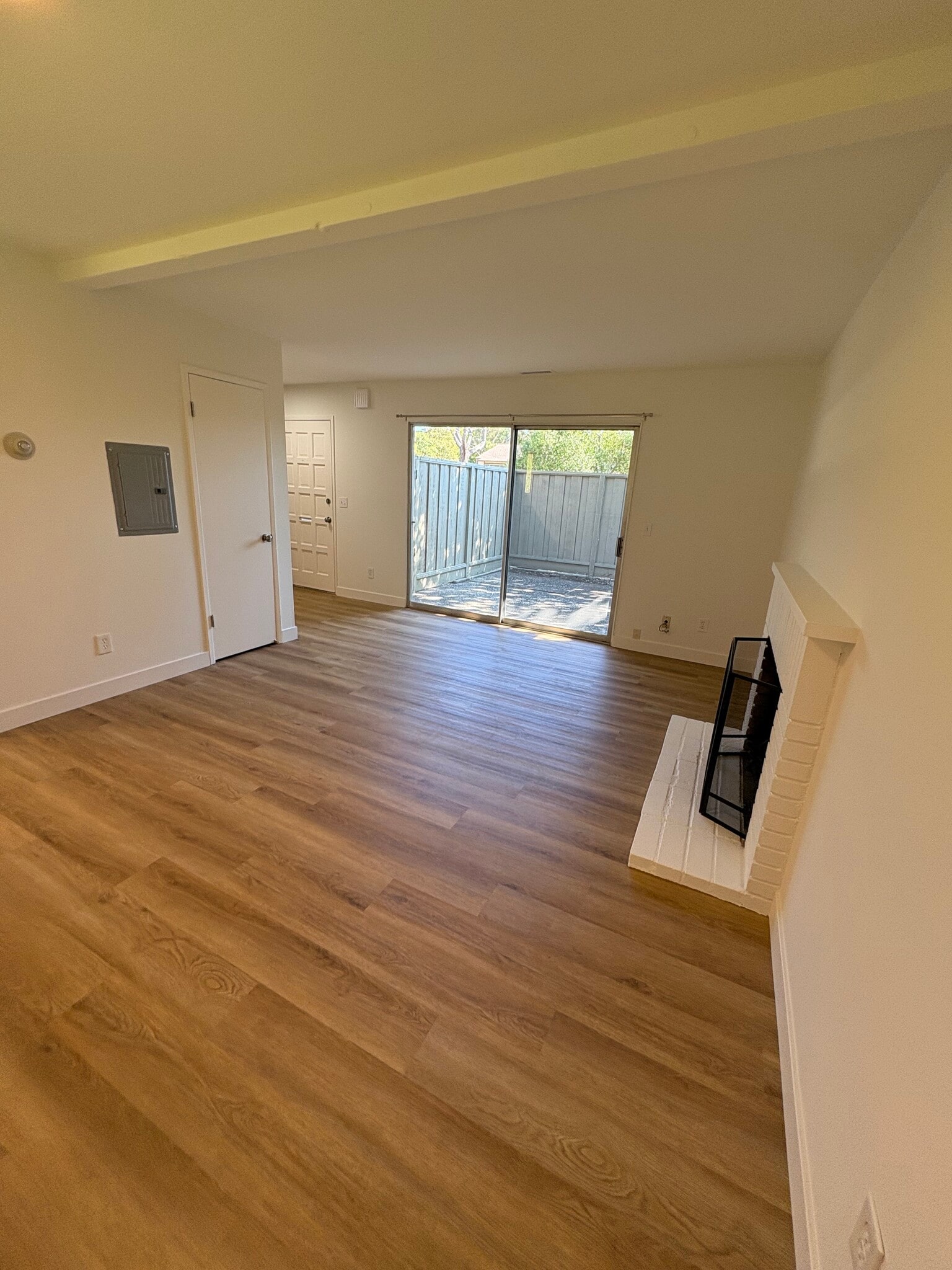 Building Photo - 230 San Andreas Dr