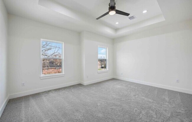 Building Photo - 7980 Angus St