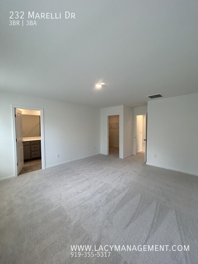 Building Photo - 232 Marelli Dr