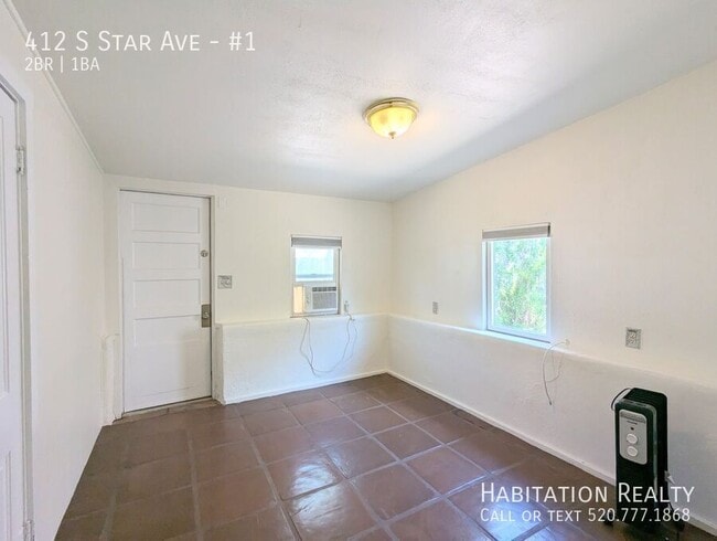 Building Photo - 412 S Star Ave