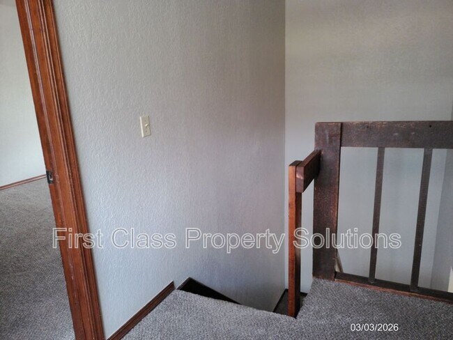 Building Photo - 1406 Mary Lee Ln