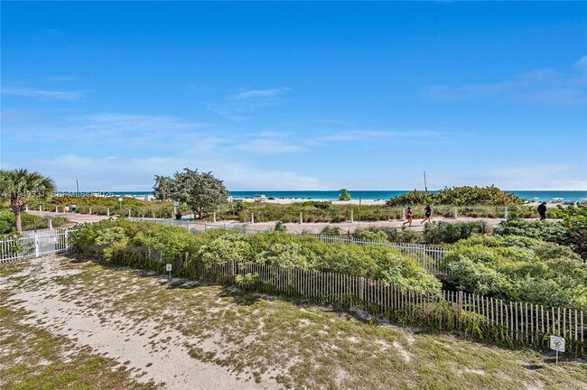 Building Photo - 345 Ocean Dr