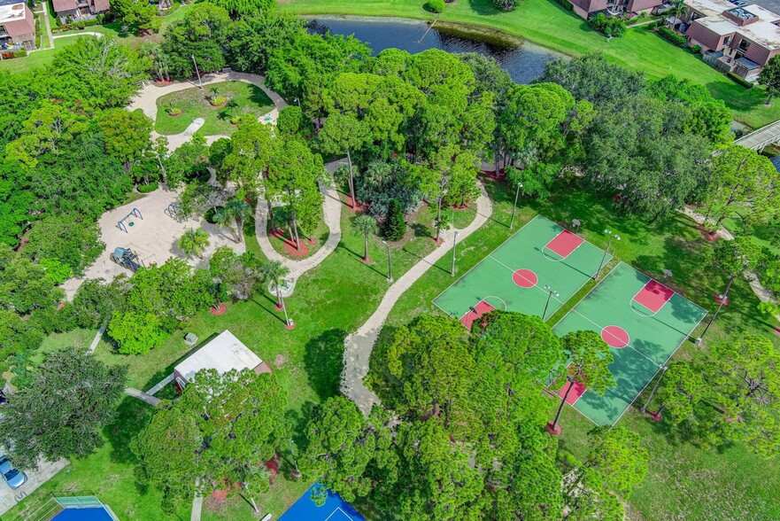 Building Photo - 2311 23rd Ln