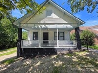 Building Photo - 904 S Salisbury Ave