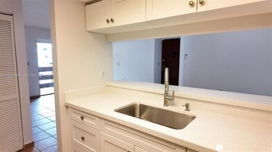 Building Photo - 8999 SW 123rd Ct