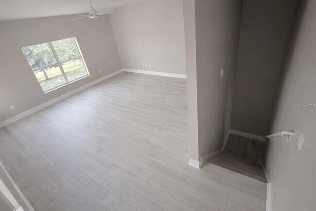 Building Photo - 3504 Valleyview Dr