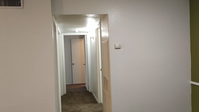 Building Photo - 16303 Lyons School Rd