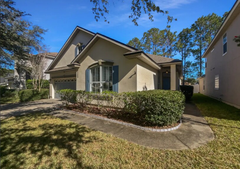 Building Photo - 3583 Old Village Dr