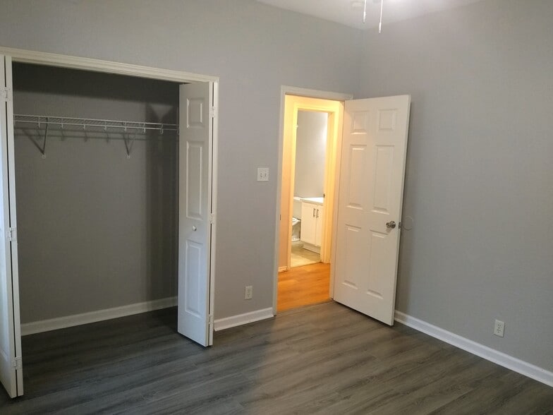 Master Bedroom - 6306 Green Top Dr