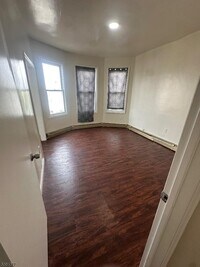 Building Photo - 43 Jasper St