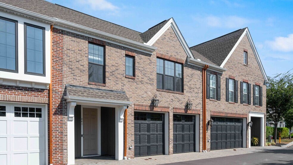 Building Photo - 441 Roebling Ct