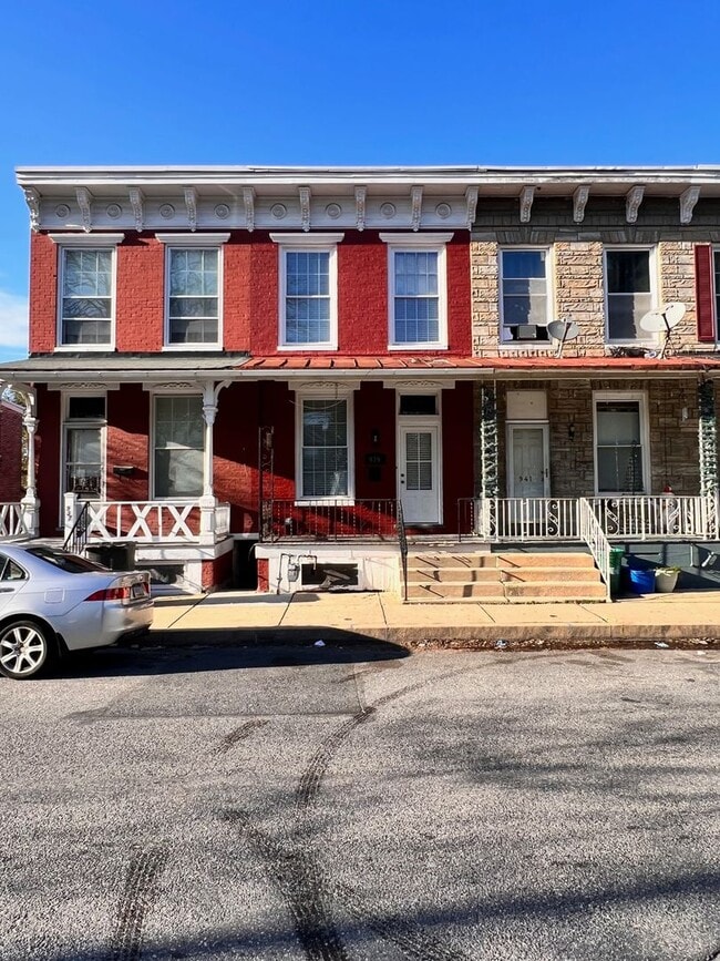 Building Photo - Modern Townhome 2bd/1ba