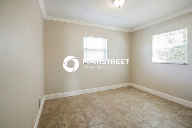 Building Photo - 2 Bedroom Pet-Friendly Home in Pompano Bea...