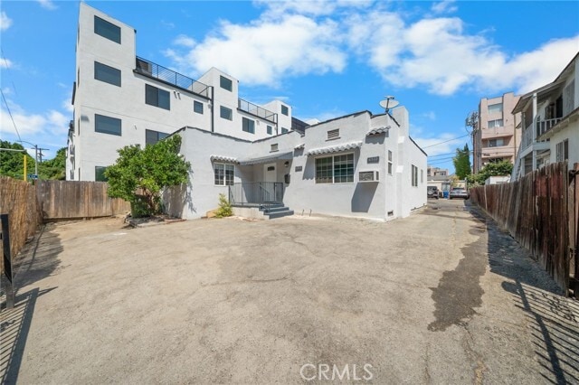 Building Photo - 6513 Lexington Ave