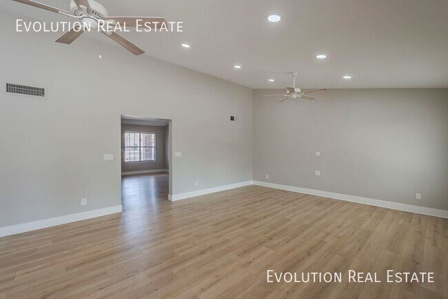 Building Photo - 6443 E Sandra Terrace