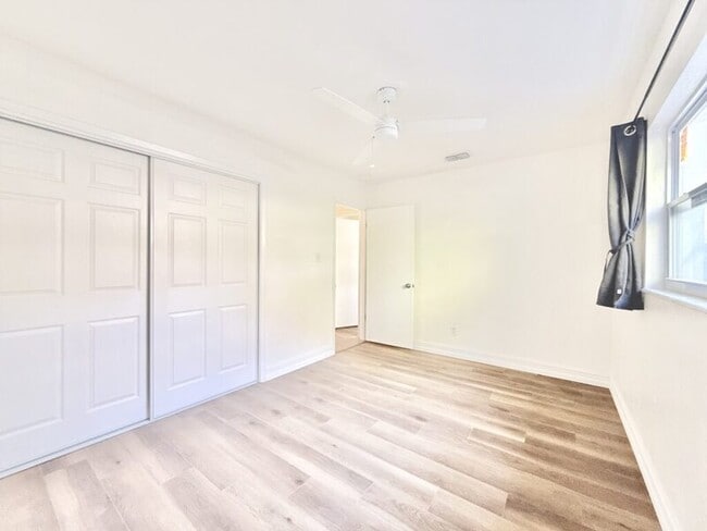 Building Photo - 2701 56th Ln N