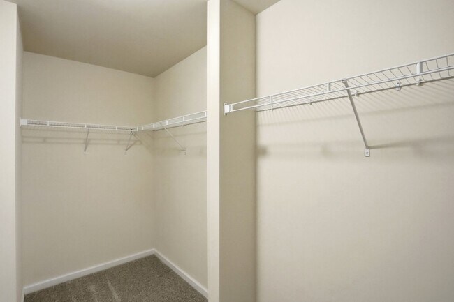 Building Photo - Move-In Ready Gem Near UNCC with Fresh Updates