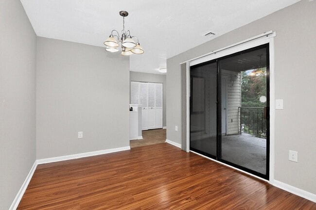 Building Photo - 4804 Spring Lake Dr