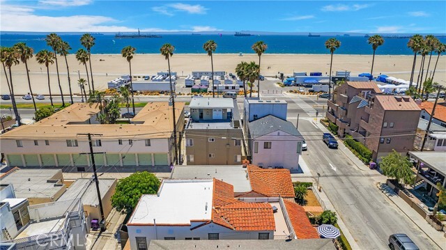 Building Photo - 26 La Verne Ave