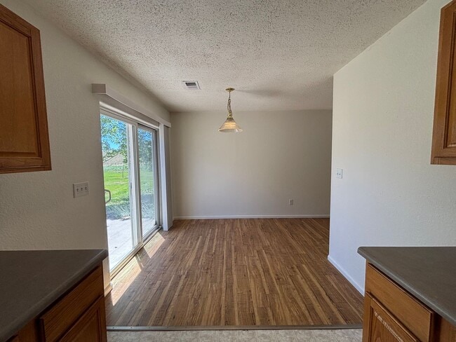 Building Photo - Rent Reduced! 3 Bedrooms, 2.5 Baths & a Layout Designed for Living