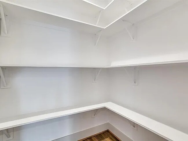 Building Photo - 6619 Sherman St