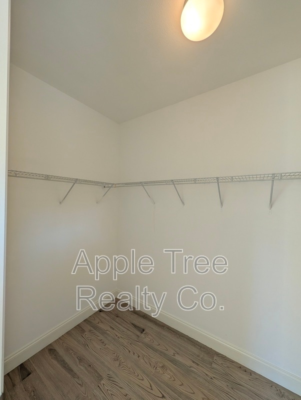 Building Photo - 1349 Edelweiss Dr