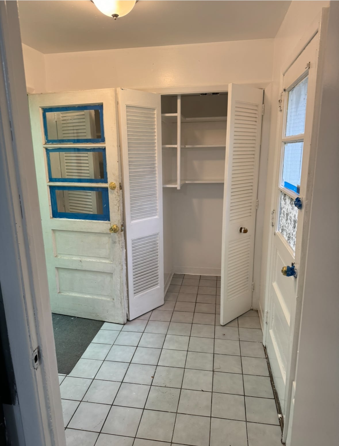 Building Photo - 3 Thomas St