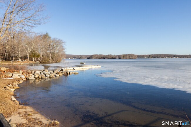 Building Photo - 41 Mallard Cove Rd
