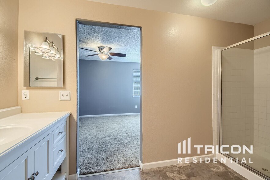 Building Photo - 2658 Comanche Creek Dr