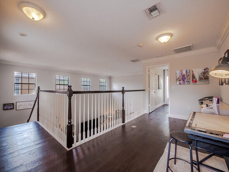 Building Photo - 6673 Eagle Ridge Dr