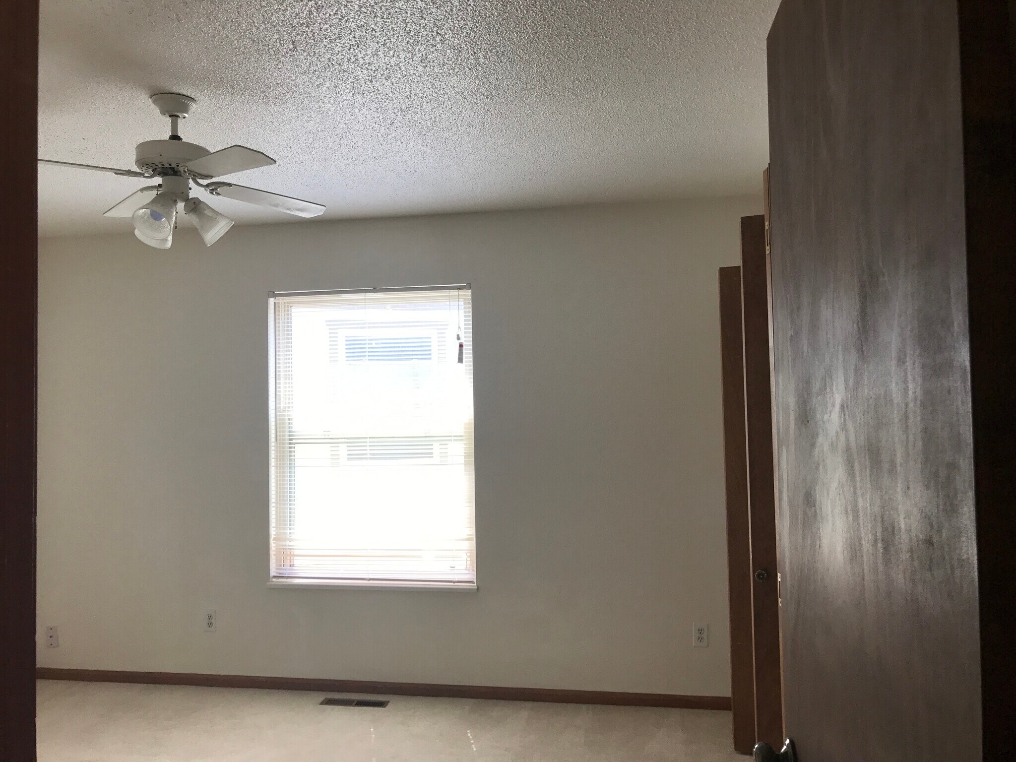 Building Photo - 916 44th Ave Ct