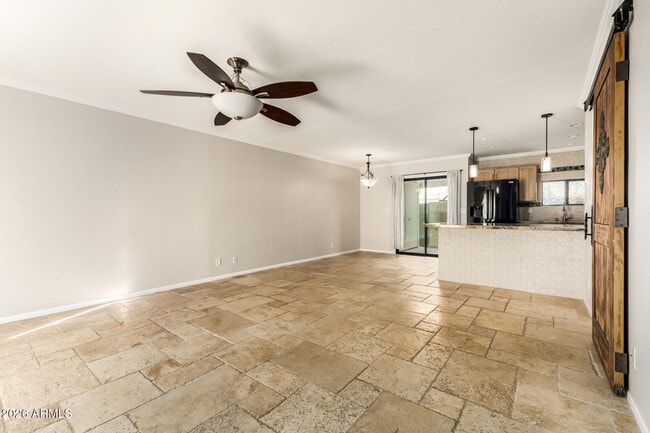 Building Photo - 1401 E Puget Ave