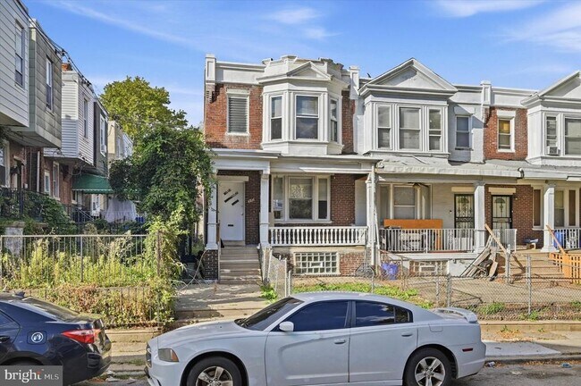 Building Photo - 6217 W Stiles St