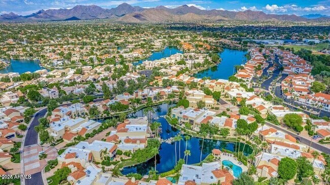 Building Photo - 10017 E Mountain View Rd