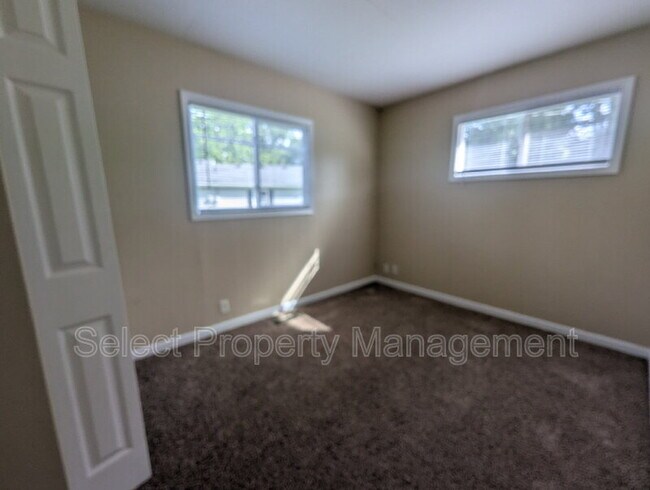 Building Photo - 926 Houston Dr