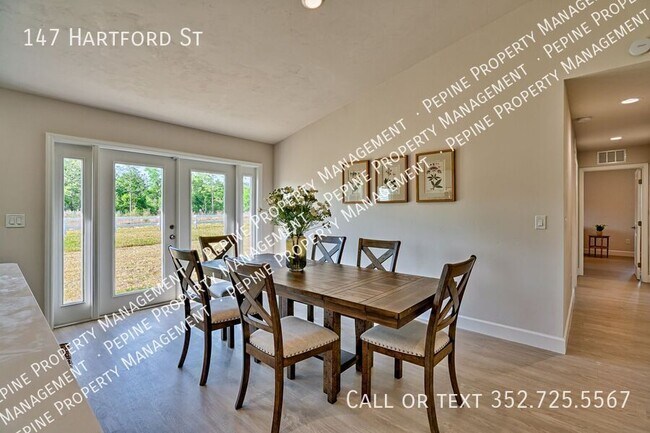 Building Photo - 147 Hartford St