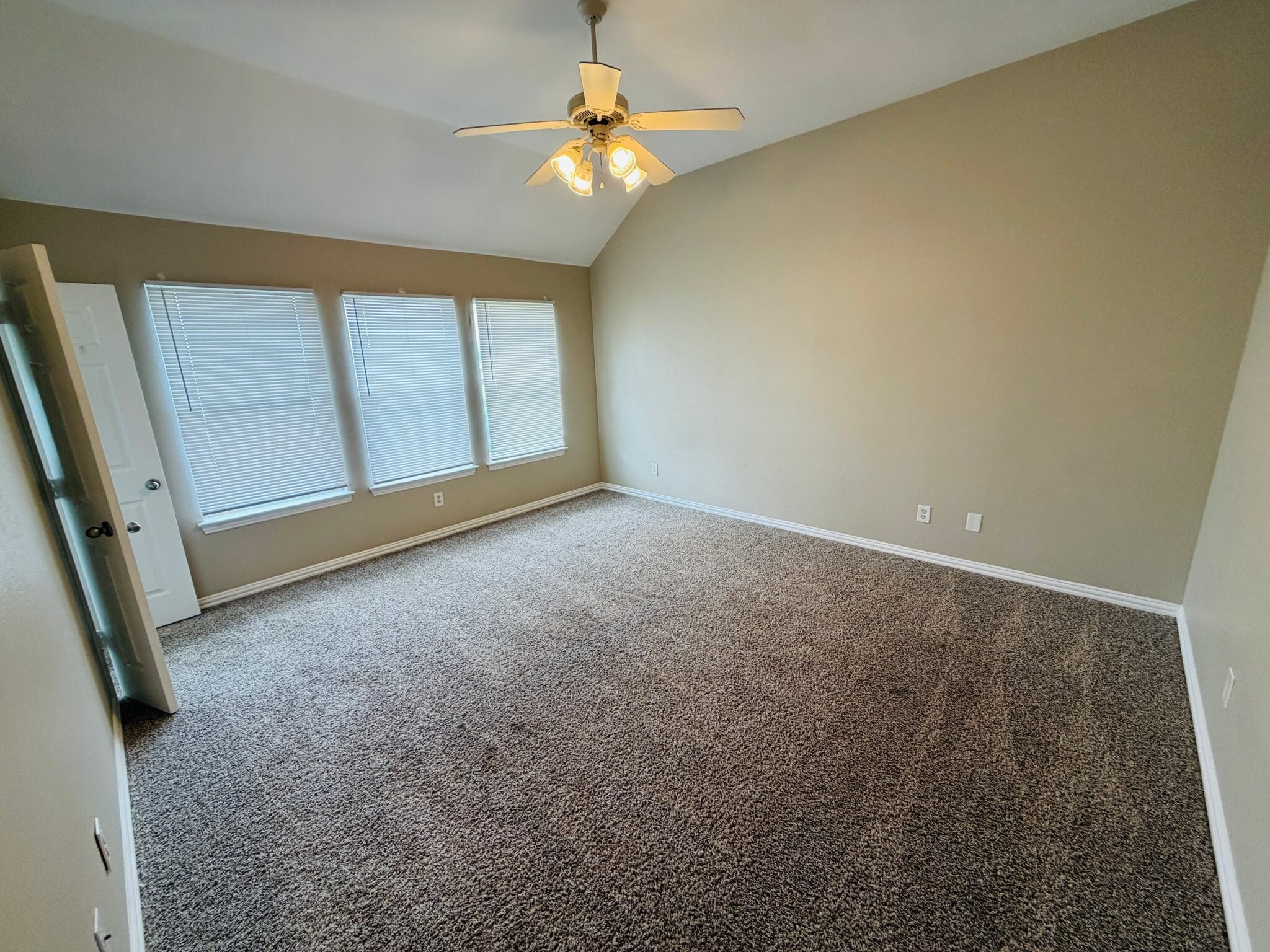 Building Photo - 5808 Blackmon Ct