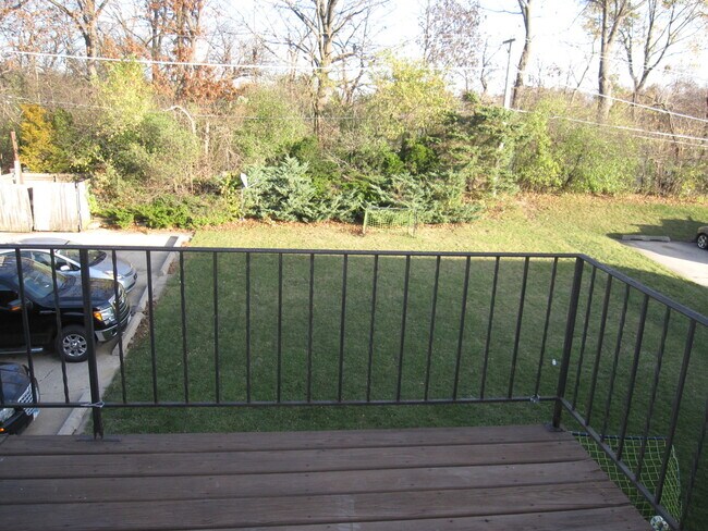 Building Photo - 1135 Royal Blvd