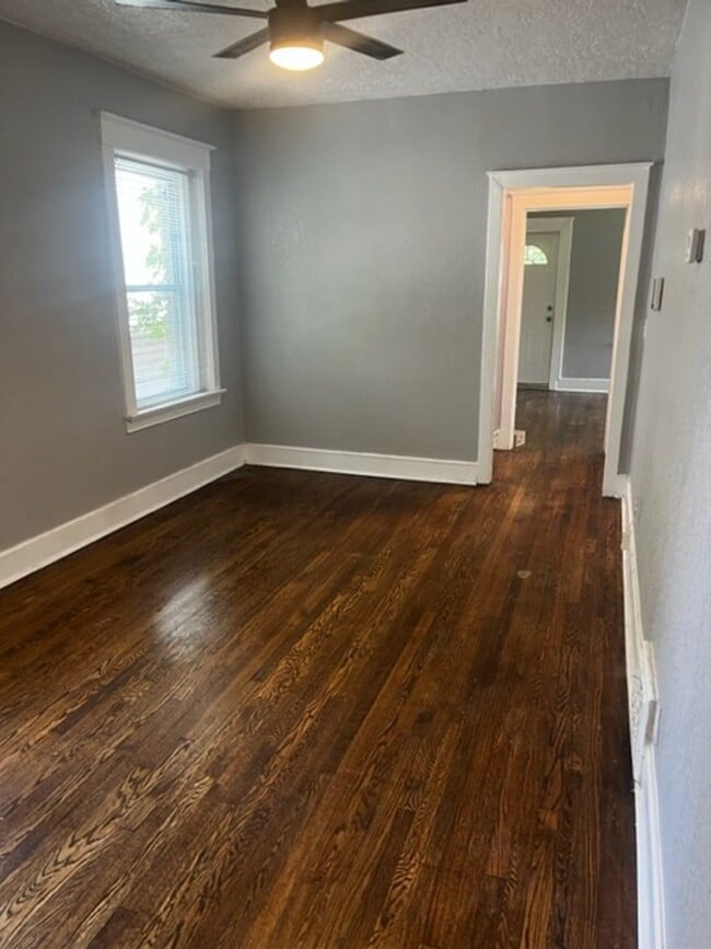 Building Photo - 3314 Tracy Ave