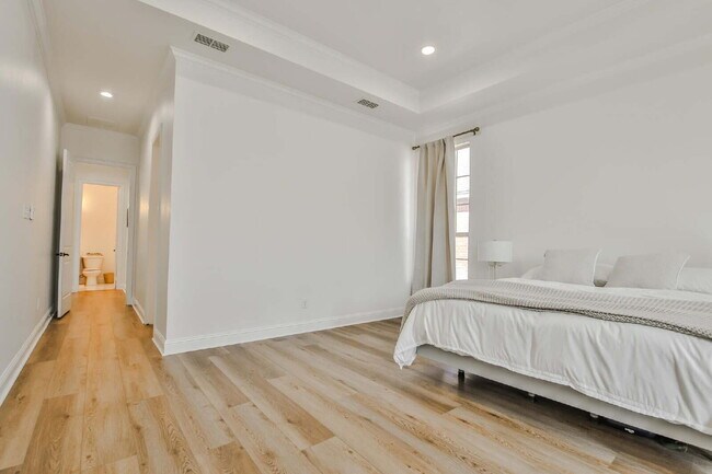 Building Photo - Preston Manor Home with Soaring Ceilings, Private Suite & Resort, Style Amenities
