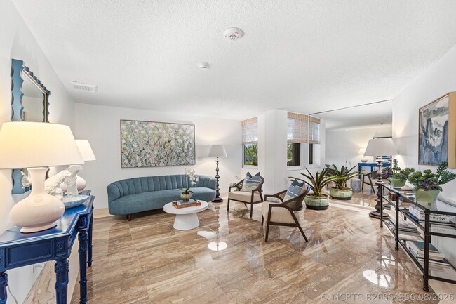 Building Photo - 2600 N Flagler Dr