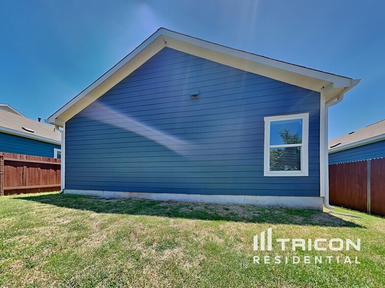 Building Photo - 6024 Rincon St
