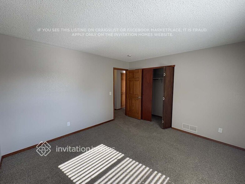 Building Photo - 11333 E Warren Ave