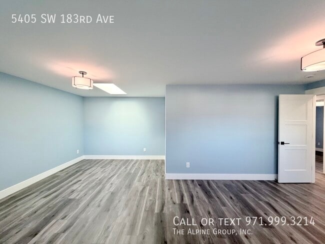 Building Photo - 5405 SW 183rd Ave