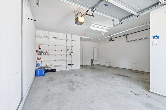 Building Photo - 5518 Australia Ct