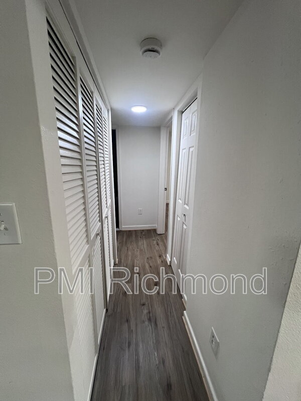 Building Photo - 3517 Briel St