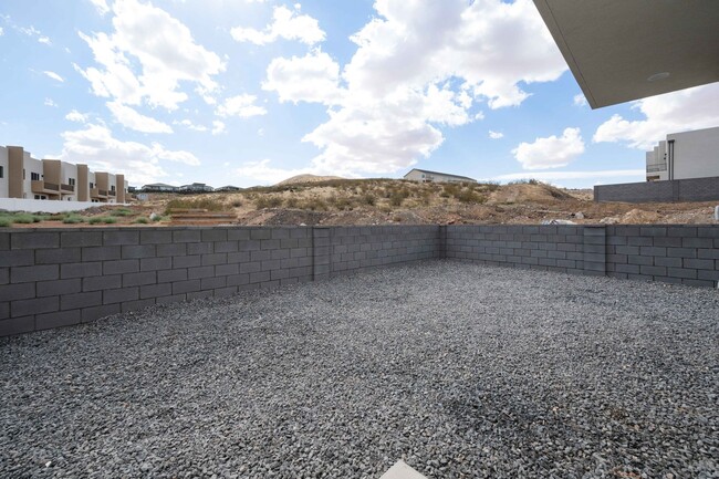 Building Photo - Cornerstone Beauty! Private yard! First mo...